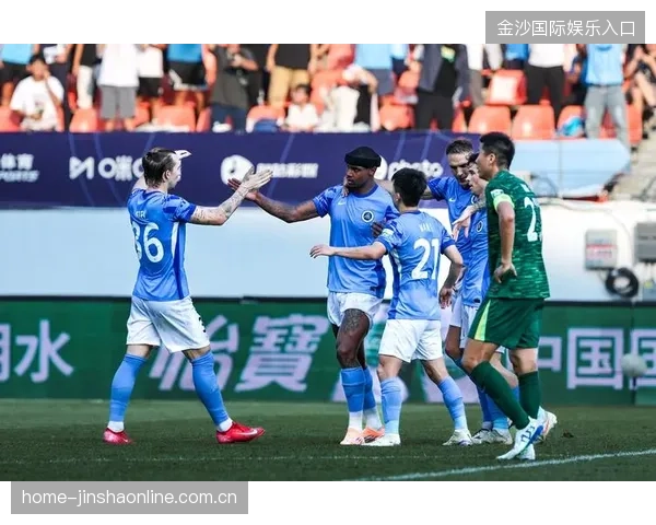 深圳新鹏城脚步灵活打出本场最佳推进
