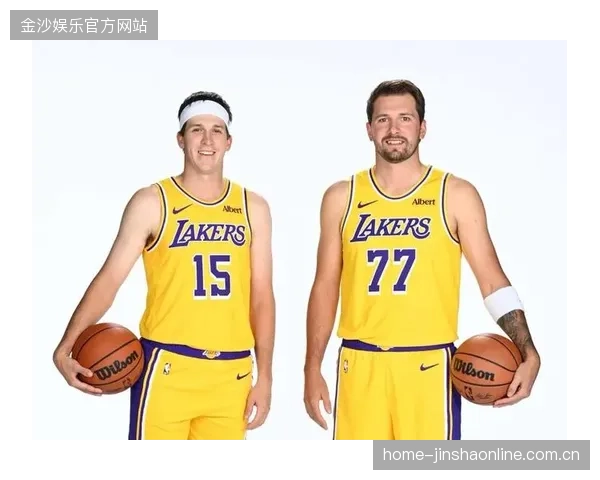 东契奇里夫斯走红：从“神秘”到“爆红”的秘密与启示