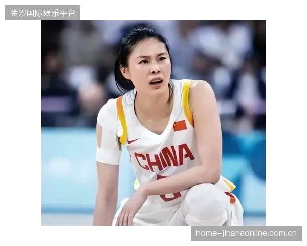 四川女篮全员皆兵：从“小将”到“战神”的爆发之旅——王思雨与“老乡”对决的恐怖状态解析